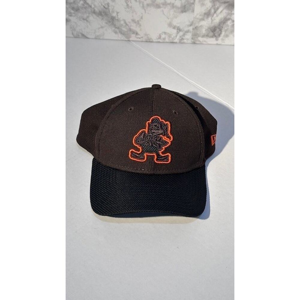 Cleveland Browns New Era NFL 9FORTY Adjustable Cap Brownie the Elf Size Fits All